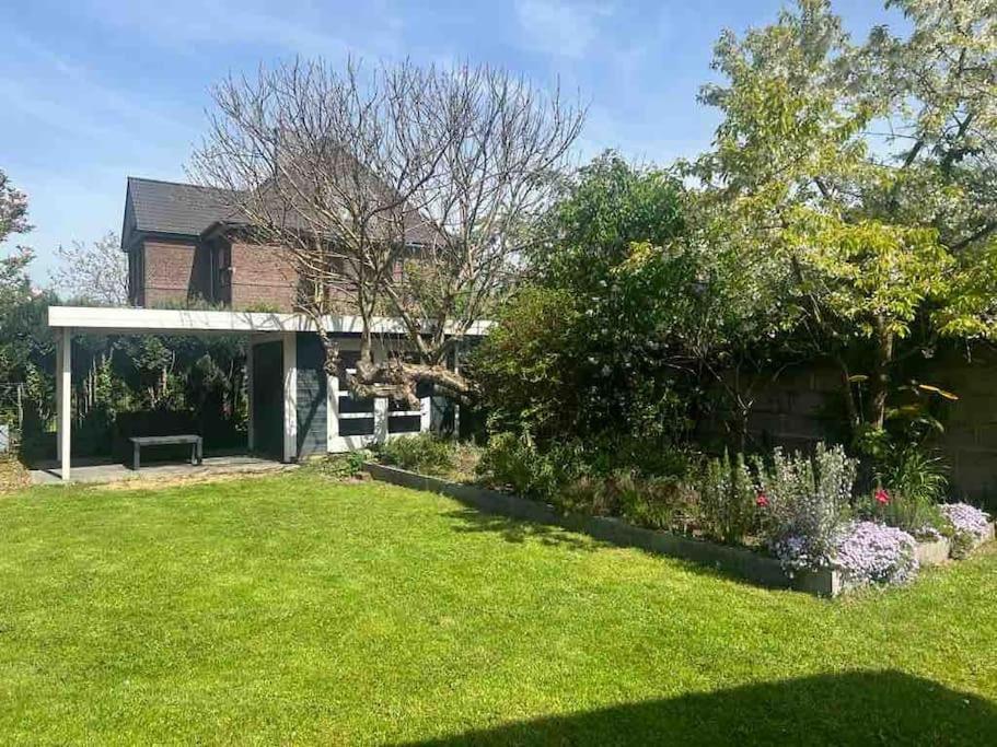 Historische Villa Mit Garten, Luxus Meerbusch Eksteriør billede